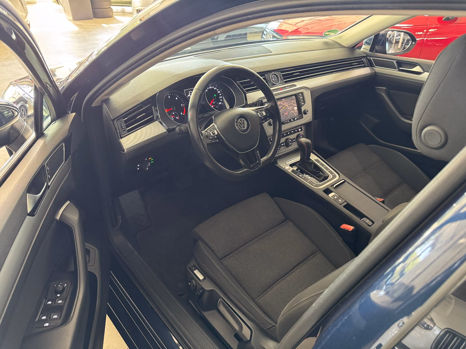 Ford 55 kW automat rok 2017, 125 000 km, Německo — foto 13 z 48