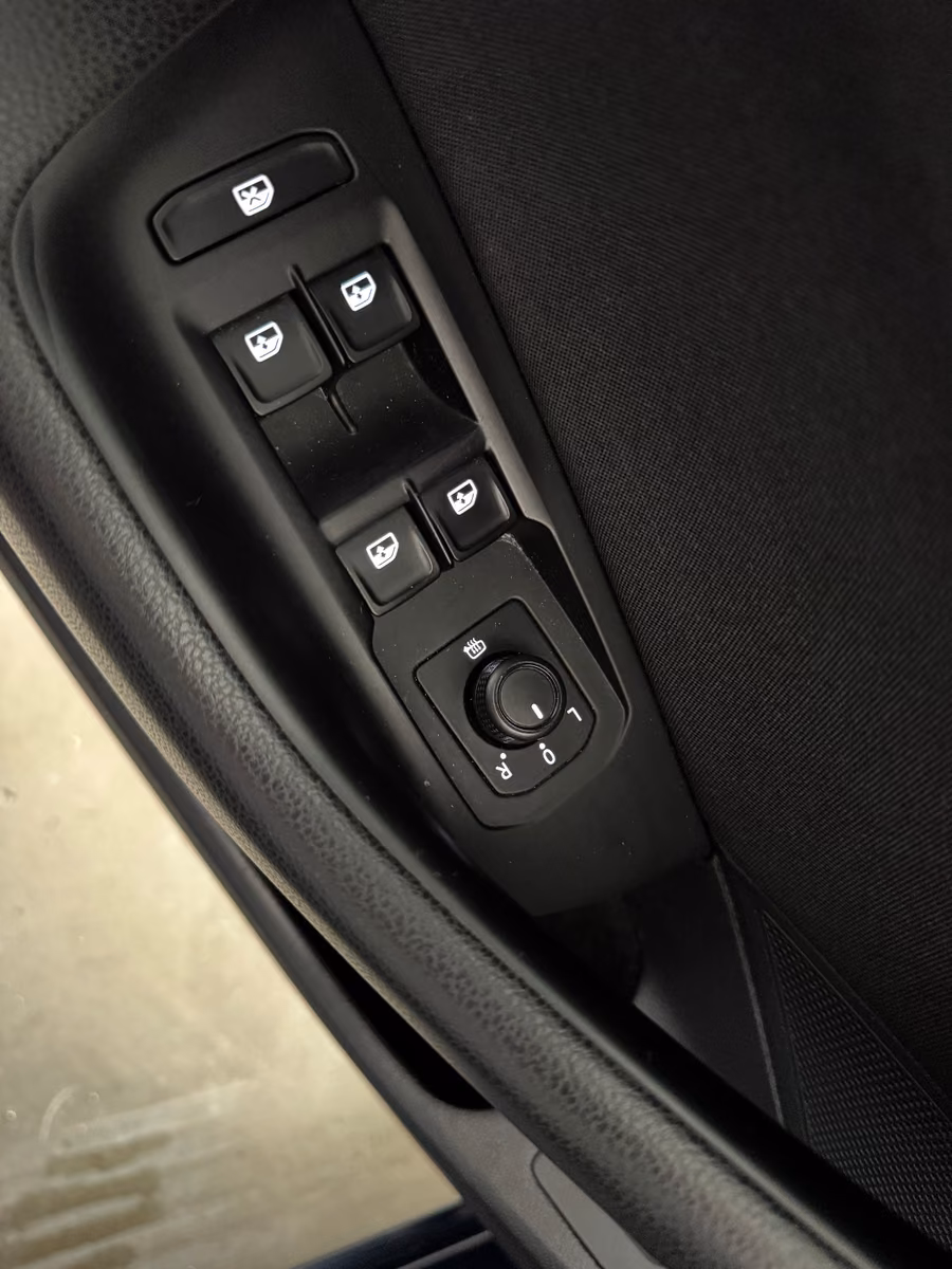 Ford 55 kW automat rok 2017, 125 000 km, Německo — foto 14 z 48