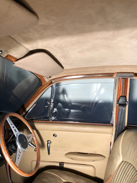 Jaguar 420, 1 800 km, Německo — foto 10 z 37