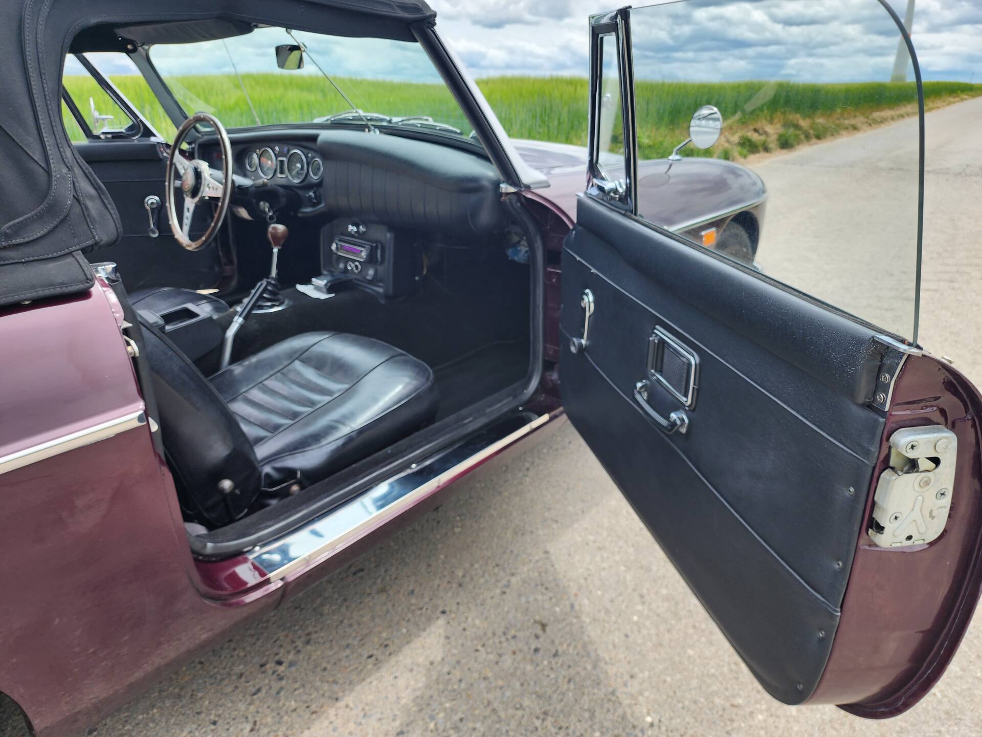 MG Mgb 71 kW manuál, Německo — foto 15 z 60