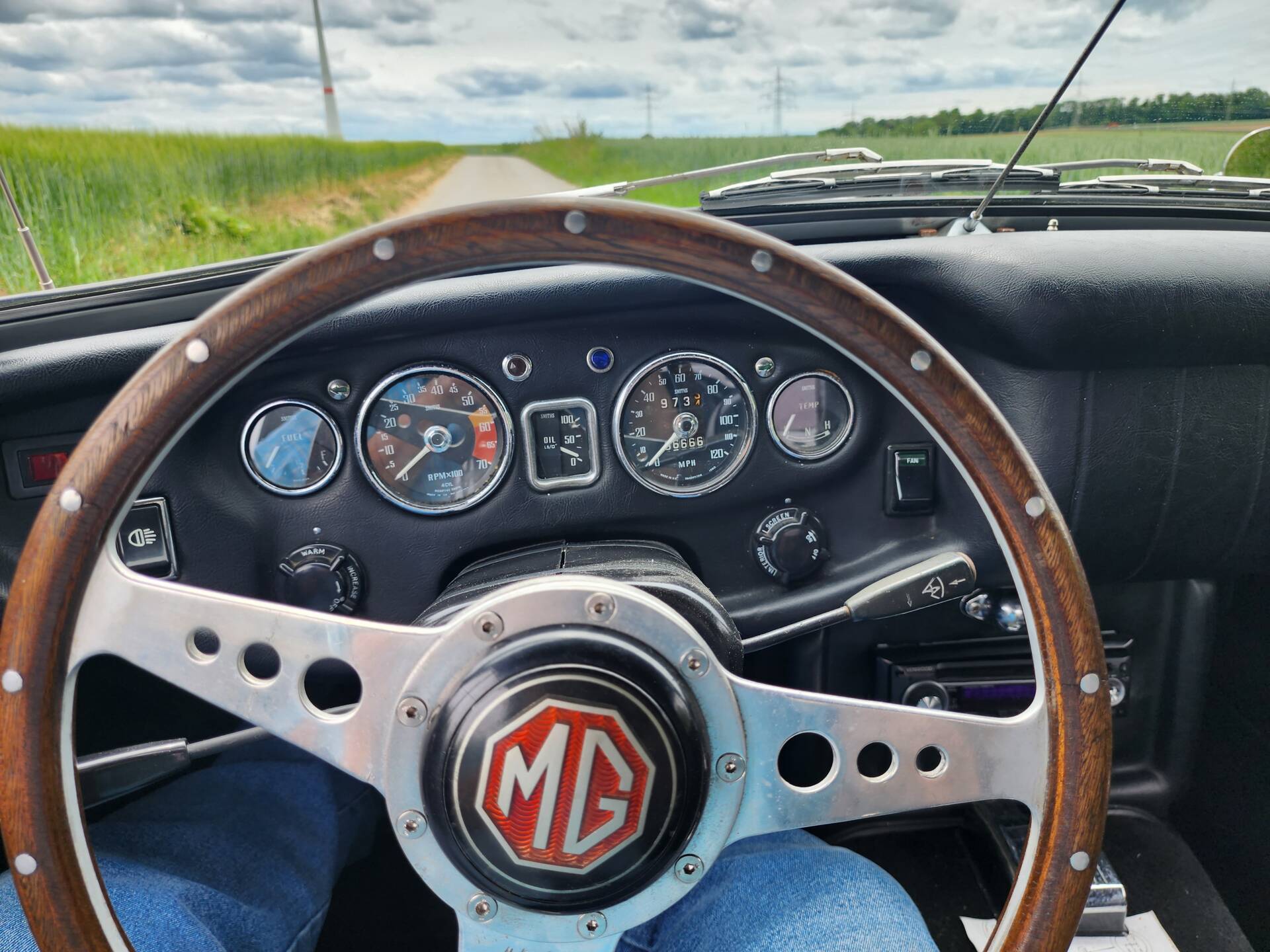 MG Mgb 71 kW manuál, Německo — foto 3 z 60