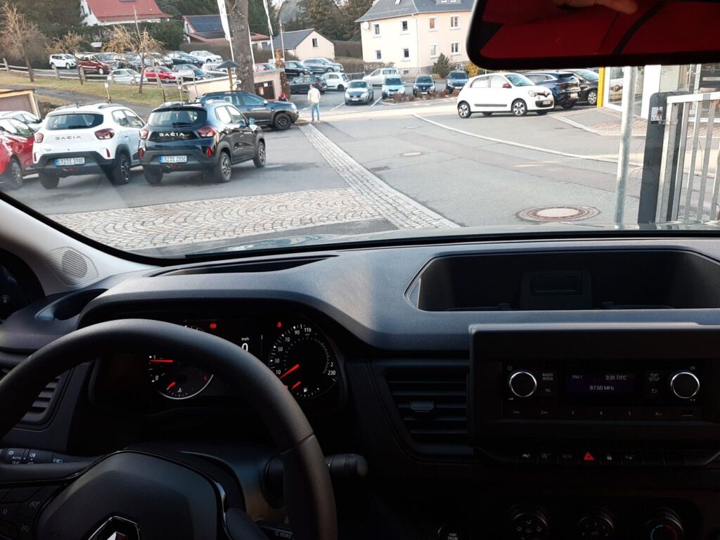 Renault Arkana 2,0 96 kW manuál rok 2024, 12 900 km, Německo — foto 8 z 33