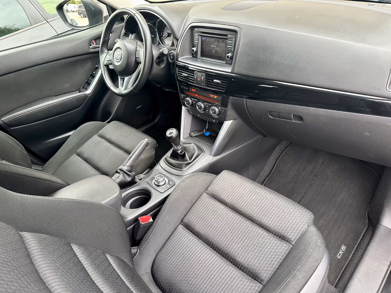 Mazda 2,2 110 kW manuál rok 2014, 153 381 km, Německo — foto 10 z 13