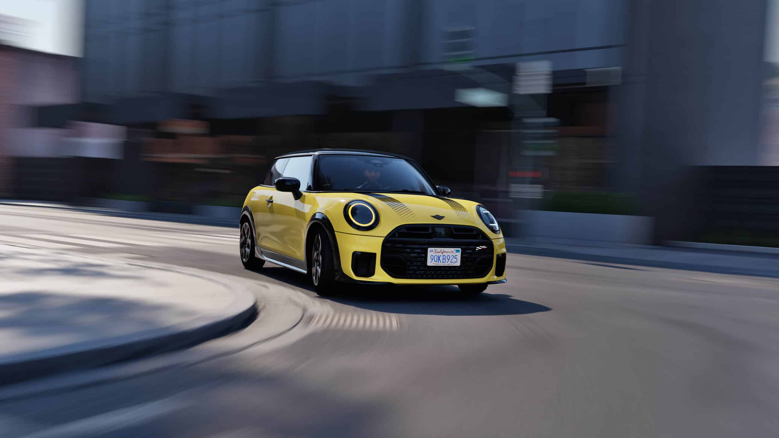 MINI Cooper S automat rok 2025, 15 746 km, Německo — foto 6 z 24