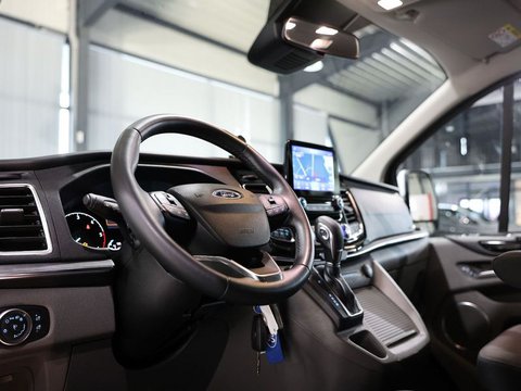 Ford Tourneo Custom 2,0 96 kW automat rok 2022, 60 000 km, Německo — foto 14 z 39