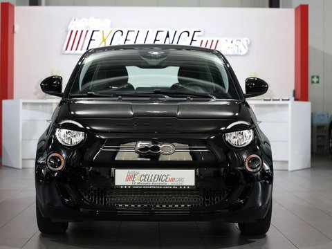 Fiat 500 70 kW automat rok 2025, 7 000 km, Německo — foto 7 z 39