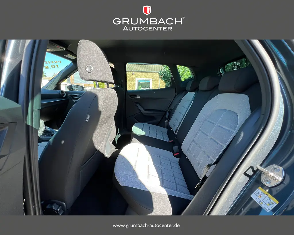 Seat Arona 1.0 TSI 85 kW automat, 100 km, Německo — foto 8 z 44