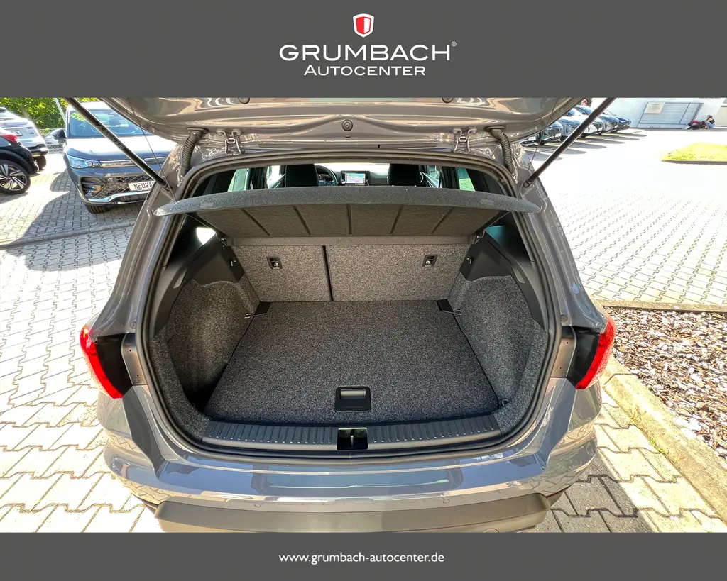 Seat Arona 1.0 TSI 85 kW automat, 100 km, Německo — foto 4 z 58