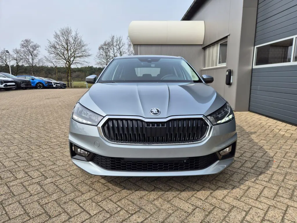 Škoda Fabia 1.0 TSI 70 kW manuál rok 2026, 100 km, Německo — foto 8 z 44