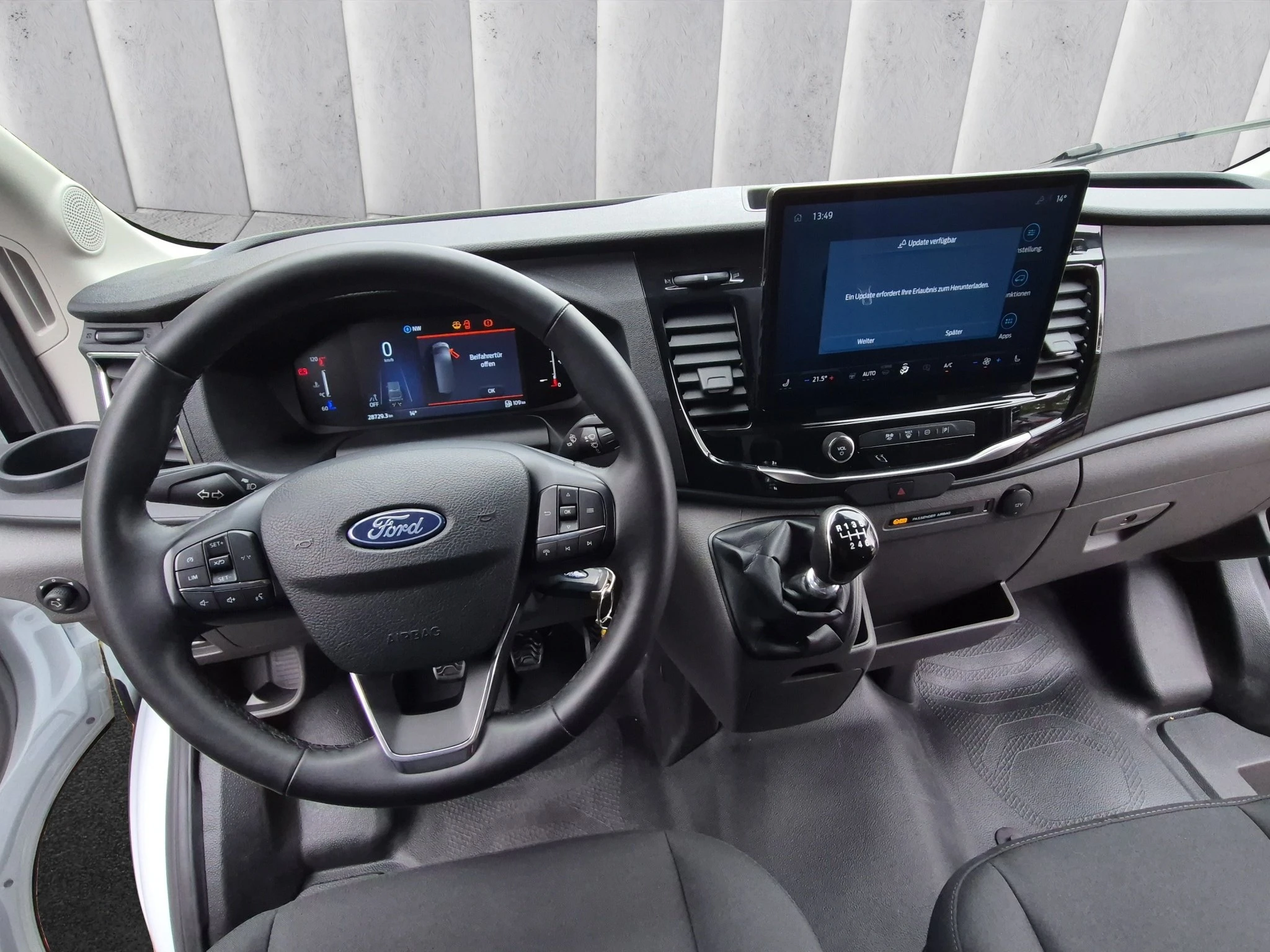 Ford Transit 5.5 96 kW manuál rok 2025, 28 725 km, Německo — foto 14 z 23