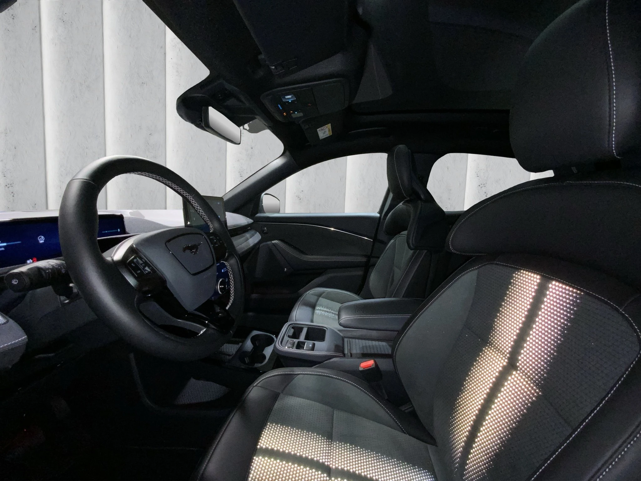 Ford Mustang Mach-E 1.5 358 kW rok 2026, Německo — foto 12 z 30