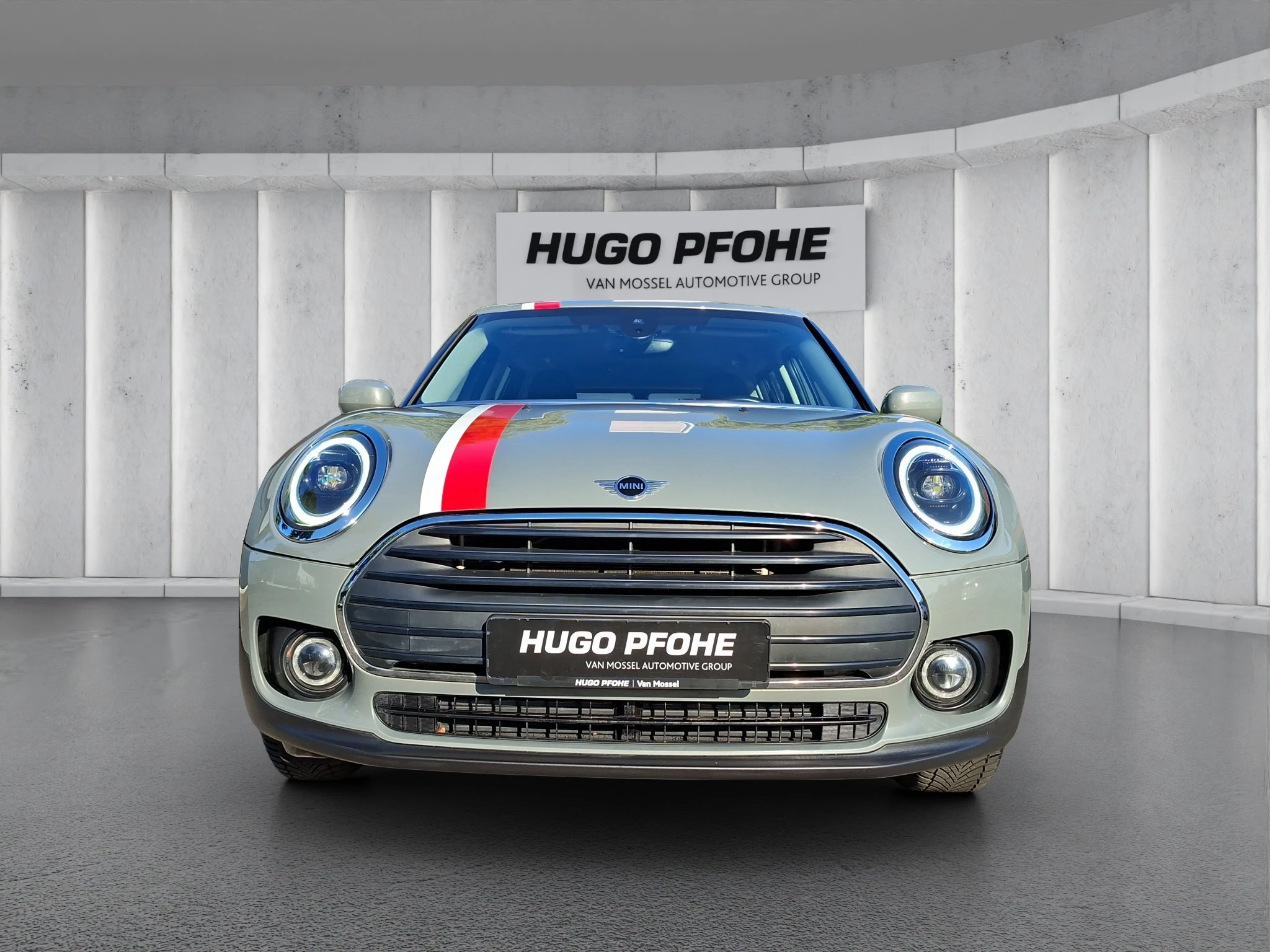 MINI Clubman 1.5 100 kW automat rok 2022, 76 316 km, Německo — foto 10 z 24