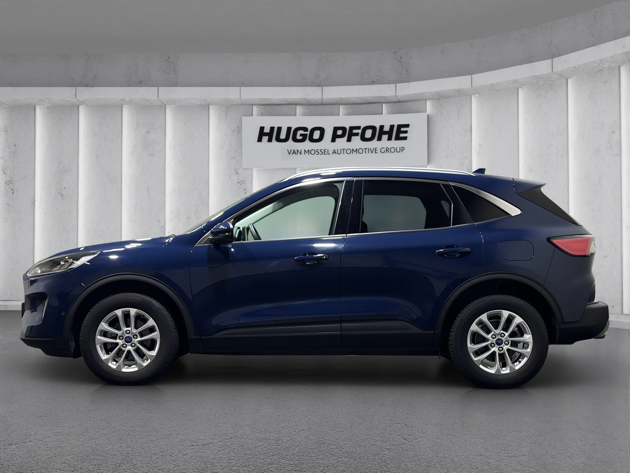 Ford Kuga 1.5 automat rok 2023, 32 194 km, Německo — foto 4 z 27