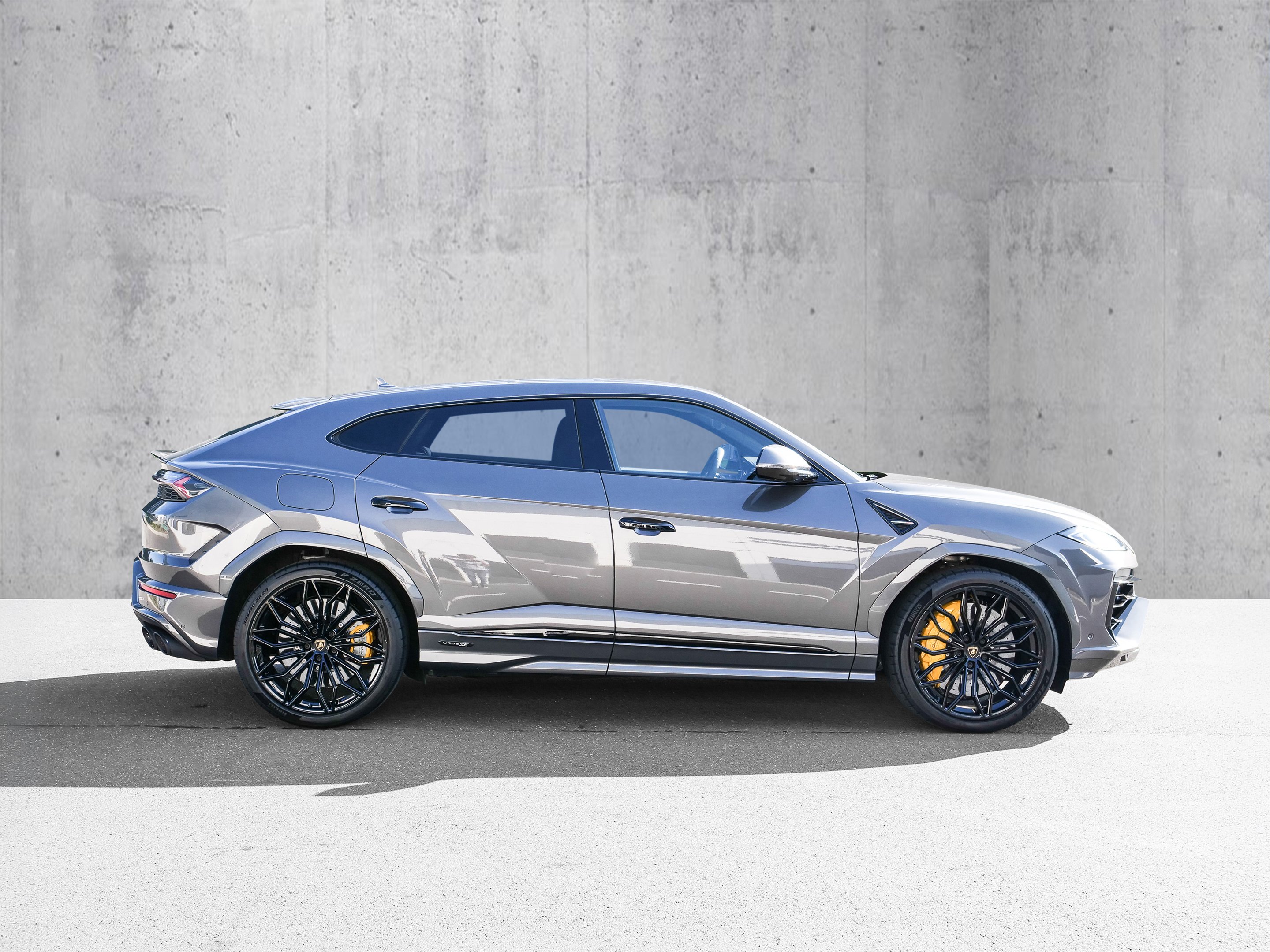Lamborghini Urus 4,0 588 kW automat rok 2026, 8 320 km, Německo — foto 2 z 29