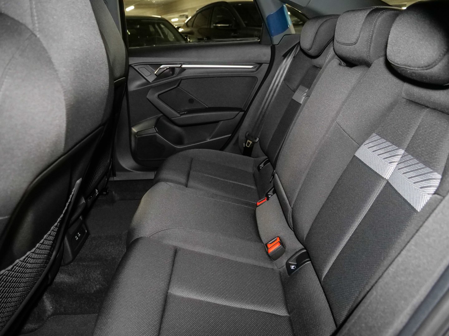 Audi a3 1,5 TFSI 85 kW automat, 100 km, Německo — foto 11 z 20