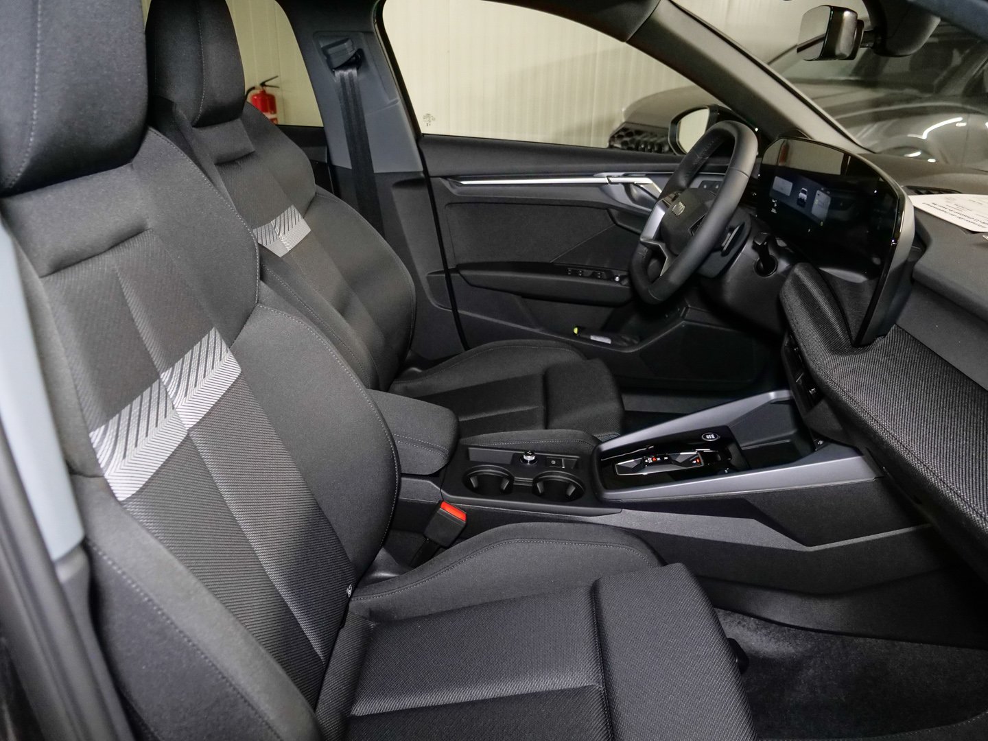 Audi a3 1,5 TFSI 85 kW automat, 100 km, Německo — foto 16 z 20