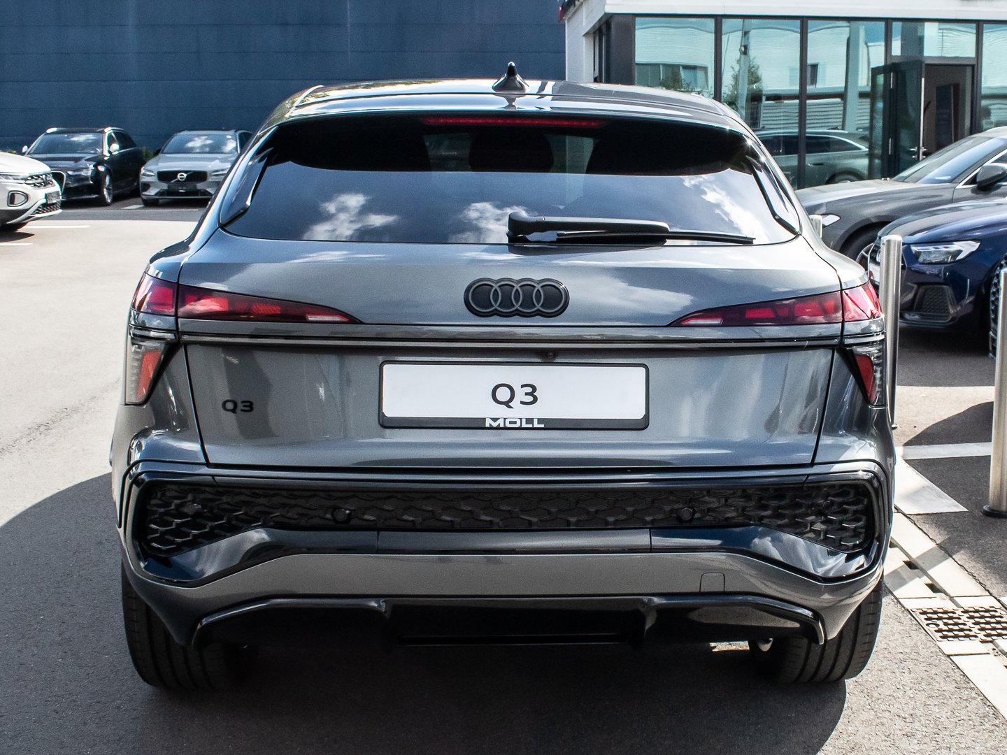 Audi q3 1,5 200 kW automat, 100 km, Německo — foto 5 z 25