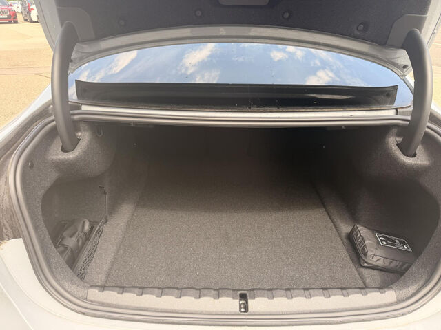 BMW 190 kW automat, 100 km, Německo — foto 13 z 15