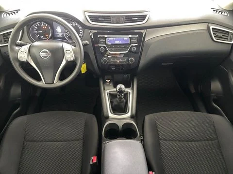 Nissan Qashqai 1.2 85 kW manuál rok 2016, 107 500 km, Německo — foto 9 z 25