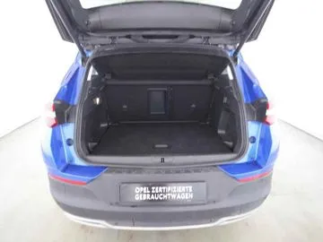 Opel Grandland X 1,2 manuál rok 2018, 54 000 km, Německo — foto 16 z 30