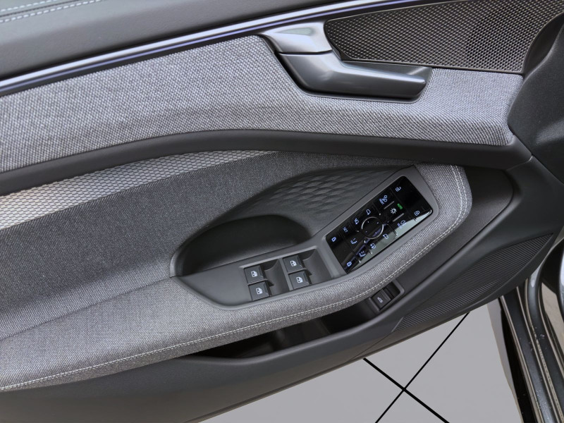 Audi a6 2,0 150 kW automat, Německo — foto 12 z 47