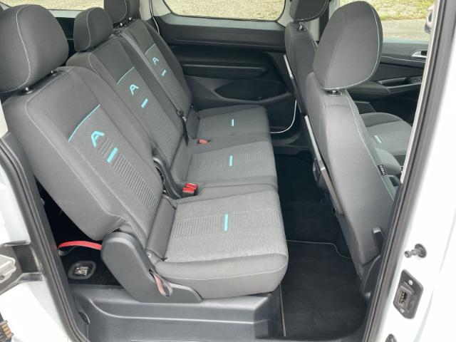 Ford 110 kW manuál rok 2021, 16 465 km, Německo — foto 4 z 21
