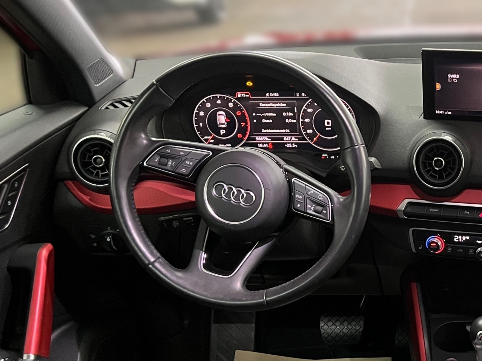 Audi 2,0 rok 2025, 6 768 km, Německo — foto 10 z 19