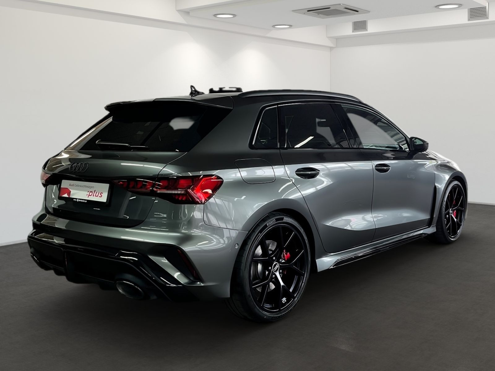 Audi 2,5 rok 2023, 123 958 km, Německo — foto 5 z 15