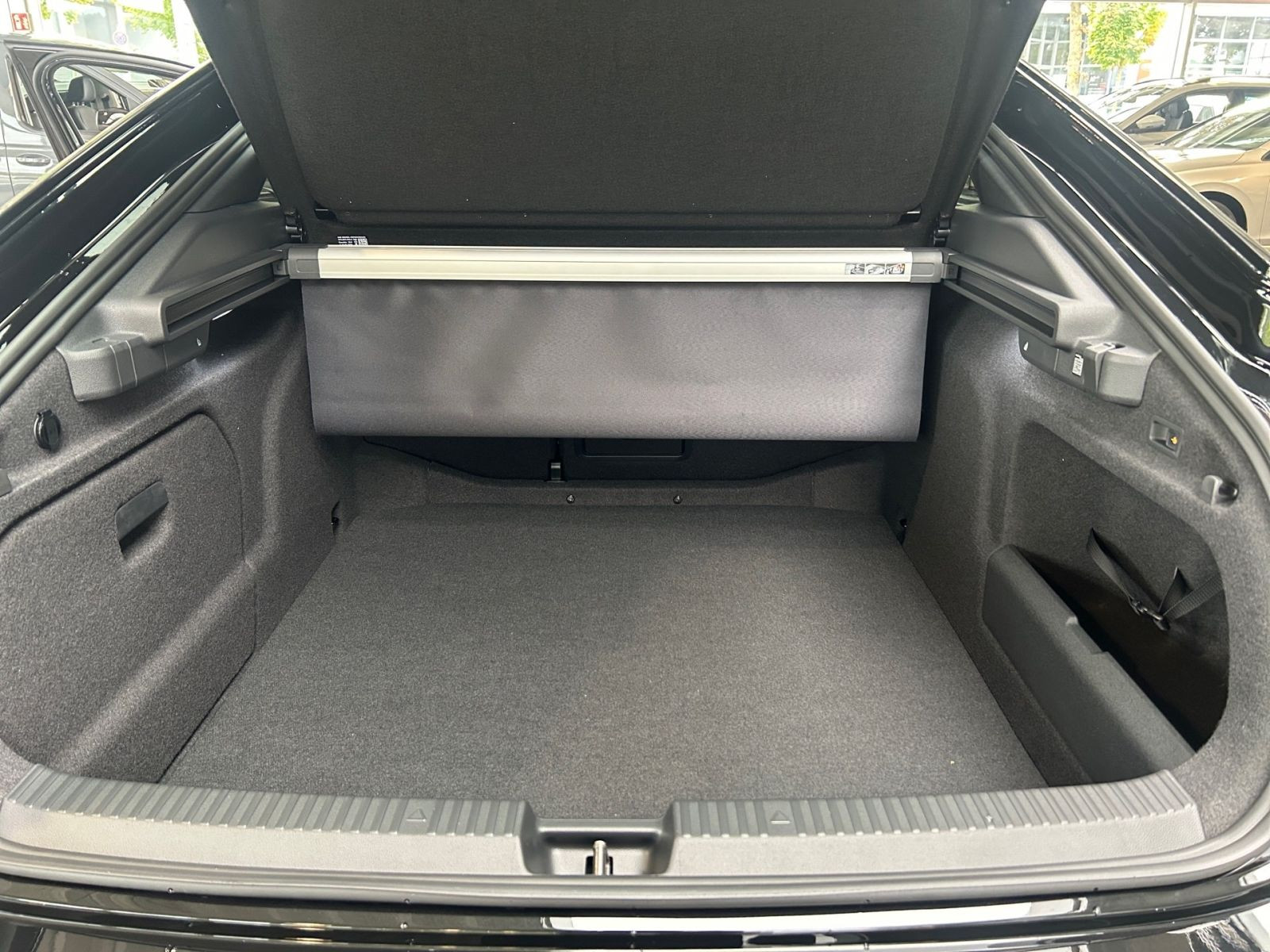 Škoda 2,0, 100 km, Německo — foto 13 z 16