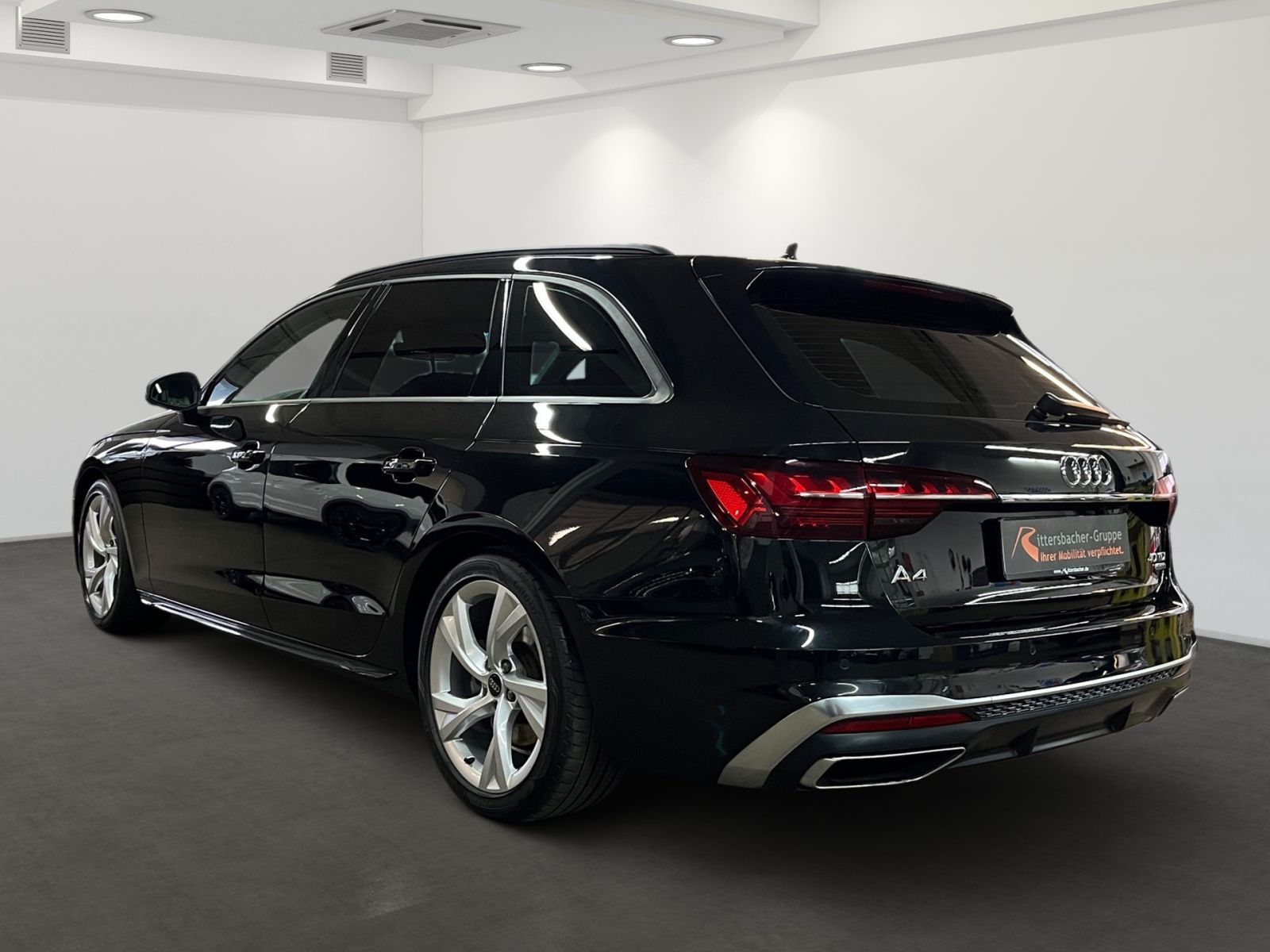 Audi 2,0 rok 2023, 79 856 km, Německo — foto 5 z 13