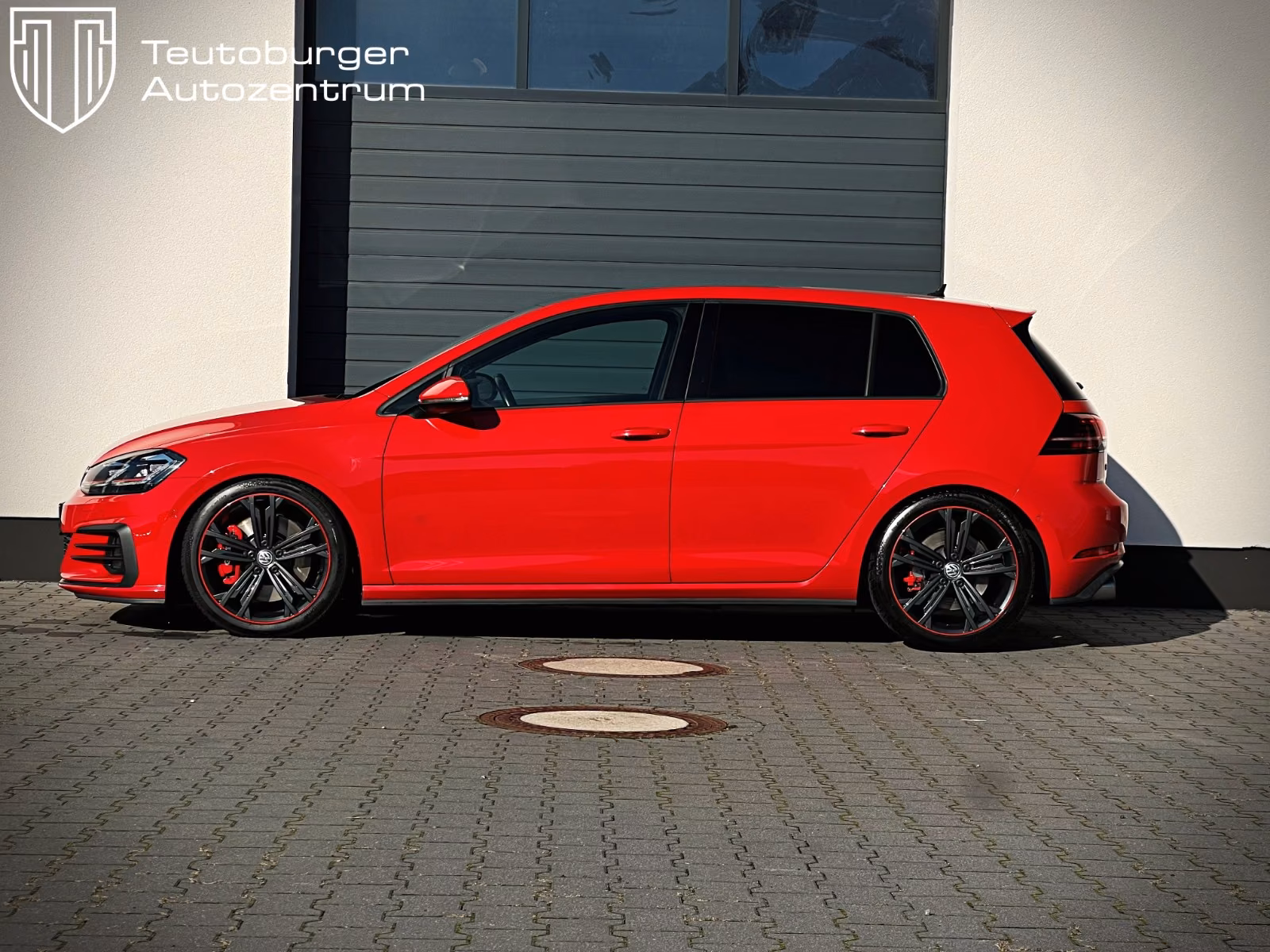Mega Dort Einen 90 kW automat rok 2018, 87 517 km, Německo — foto 3 z 42