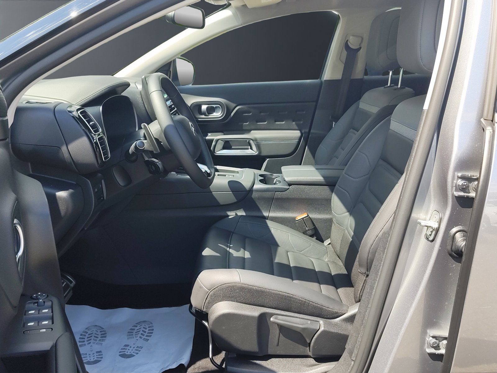 Citroen c5 rok 2023, 52 000 km, Německo — foto 10 z 23