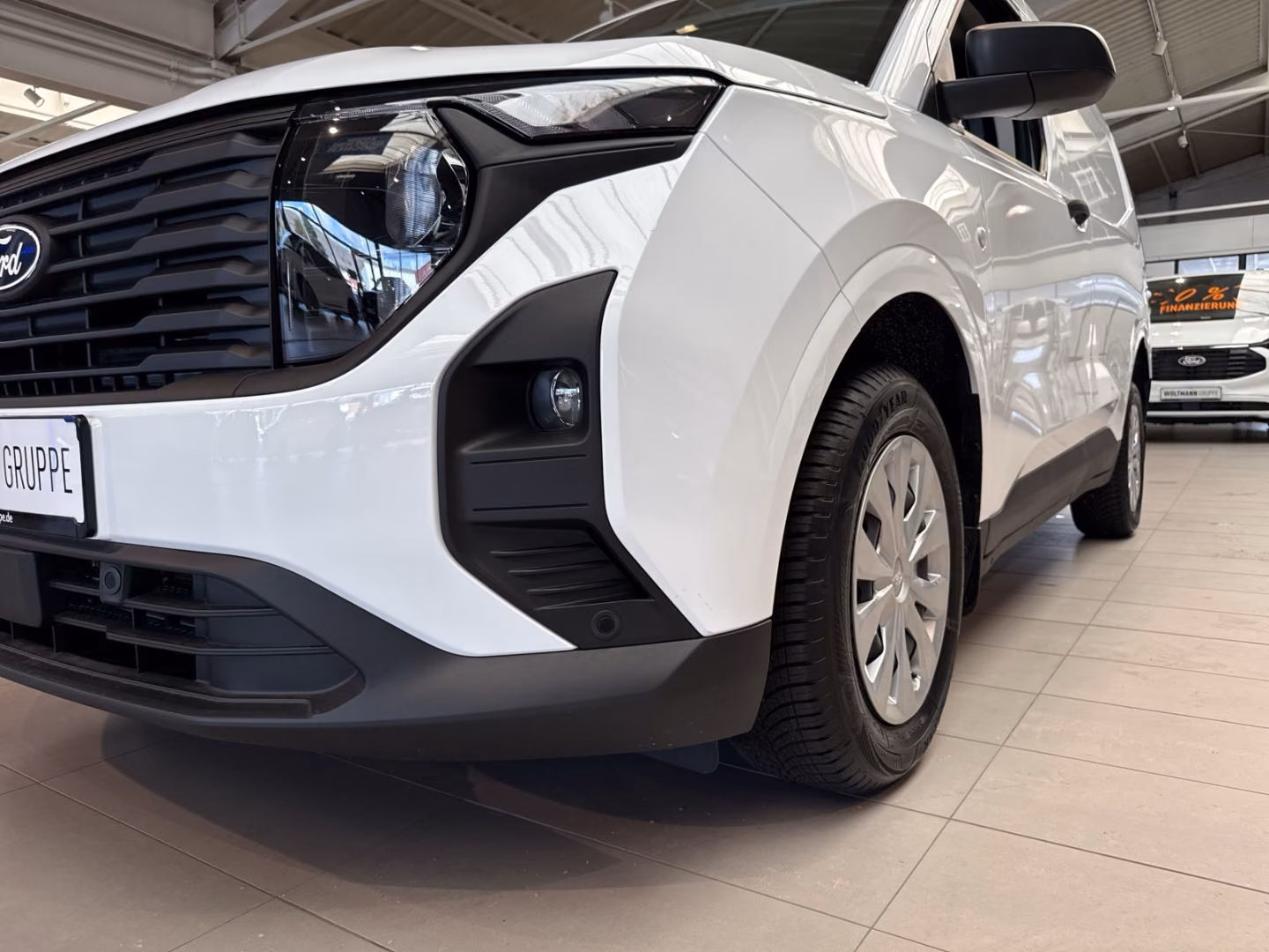 Ford 92 kW, 100 km, Německo — foto 11 z 28